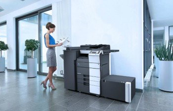 Konica Minolta lanza la serie bizhub 558, tecnología punta para oficinas inteligentes